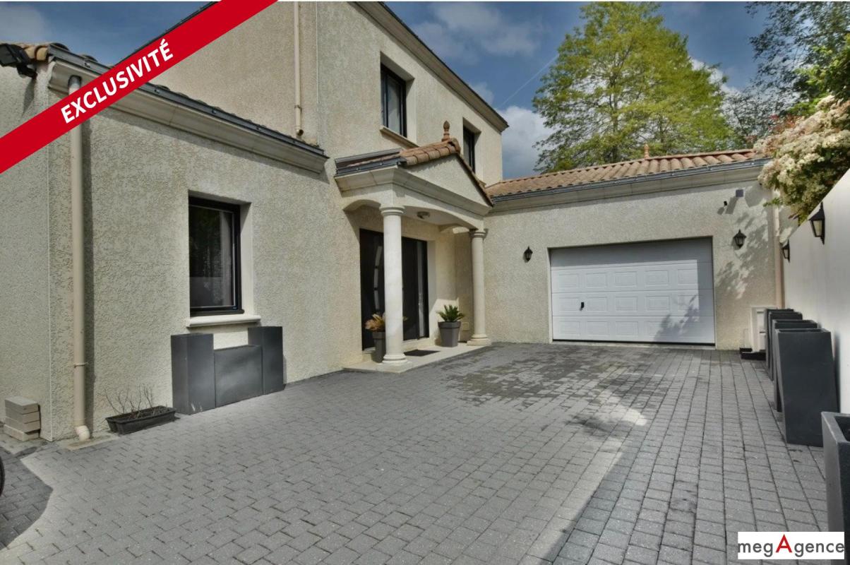 Maison à vendre, 5 pièces, 167 m², Gorges