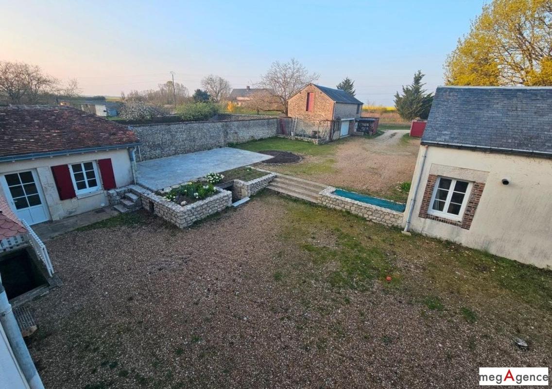 A saisir, très belle et grande demeure familiale de plus de 210m2, 8 pièces , 4 chambres, sur 3600m2 de terrain - Photo 2