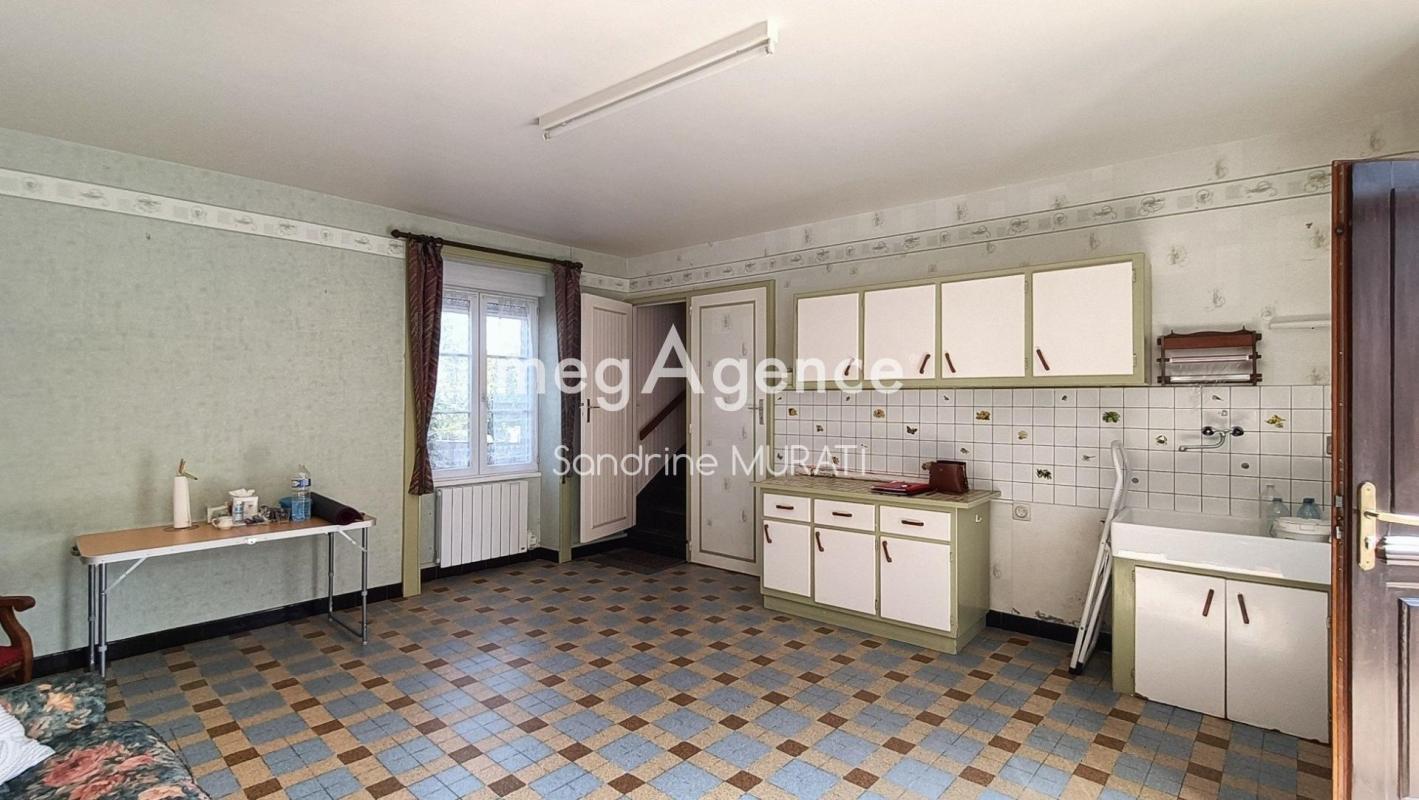 PRE EN PAIL - MAISON DE BOURG AVEC JARDIN - Photo 3