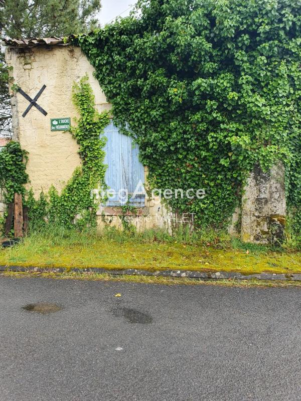 Maison a rénover Mainxe-Gondeville 16200 - Photo 3