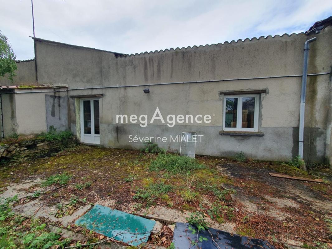 Maison a rénover Mainxe-Gondeville 16200 - Photo 5