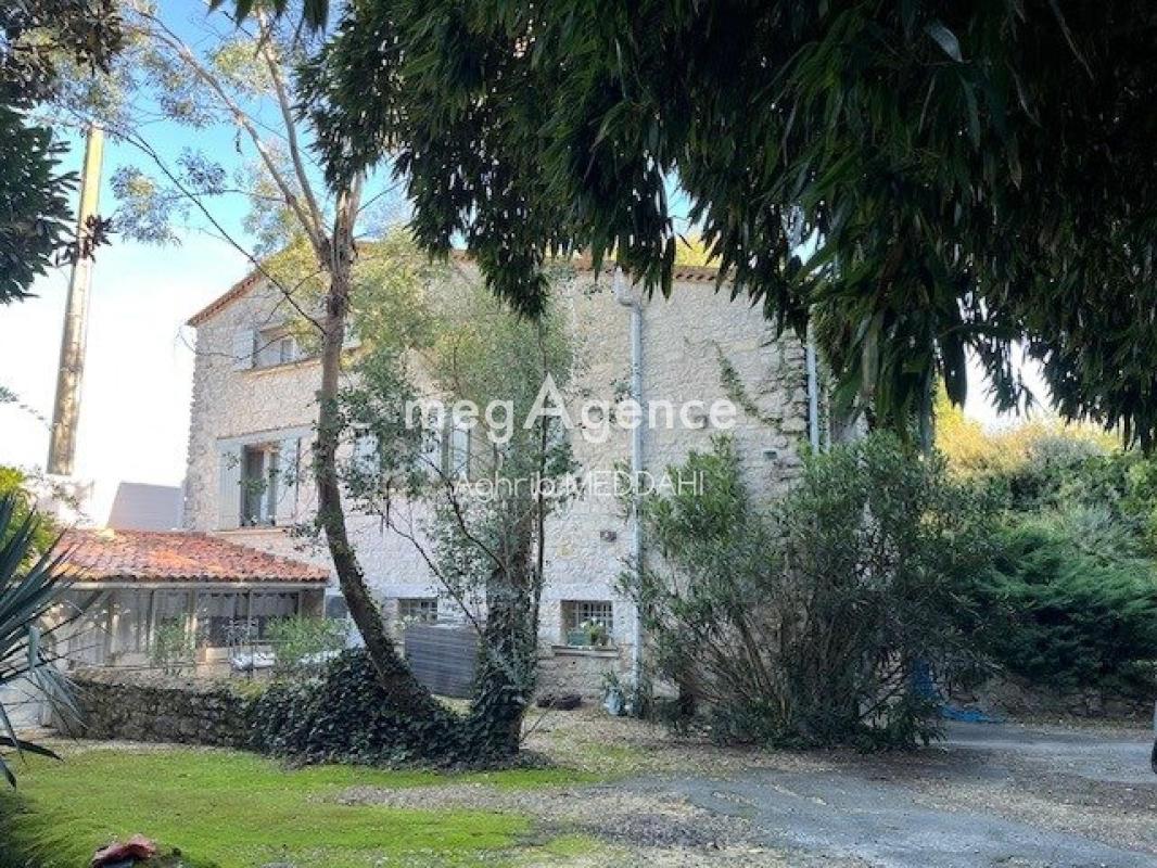 Maison Charentaise de 190 m² - Photo 2