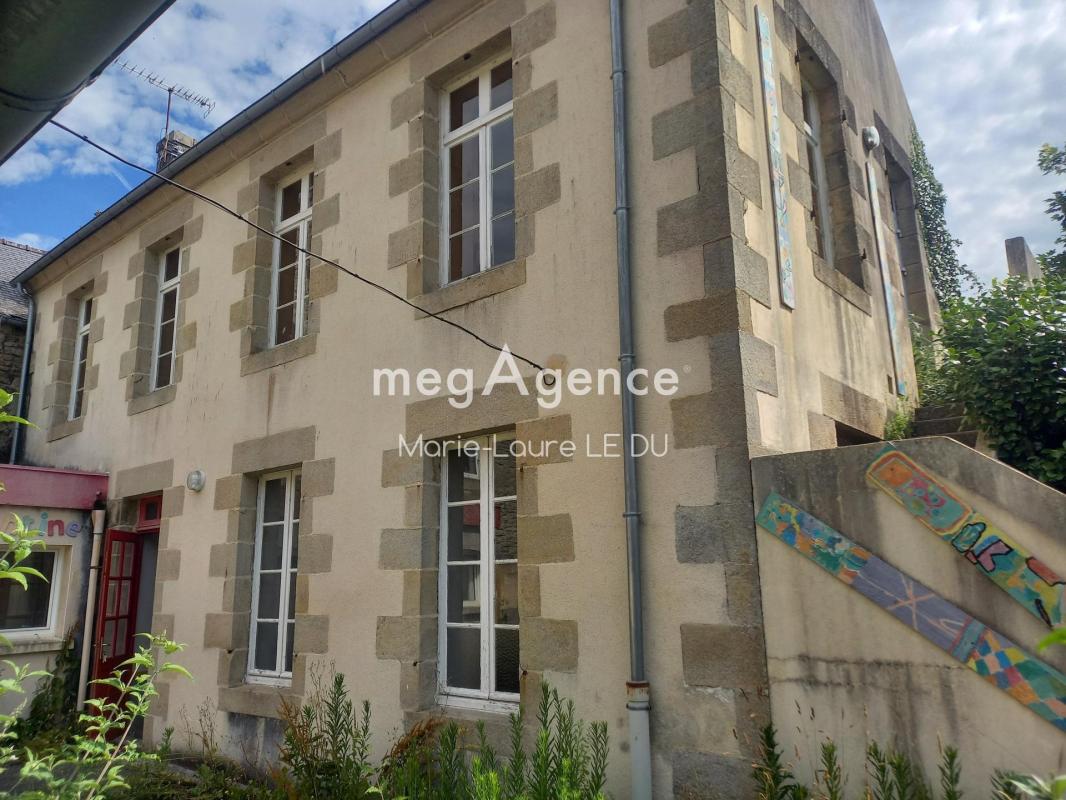 Maison à vendre, 9 pièces, 267 m², Guerlesquin