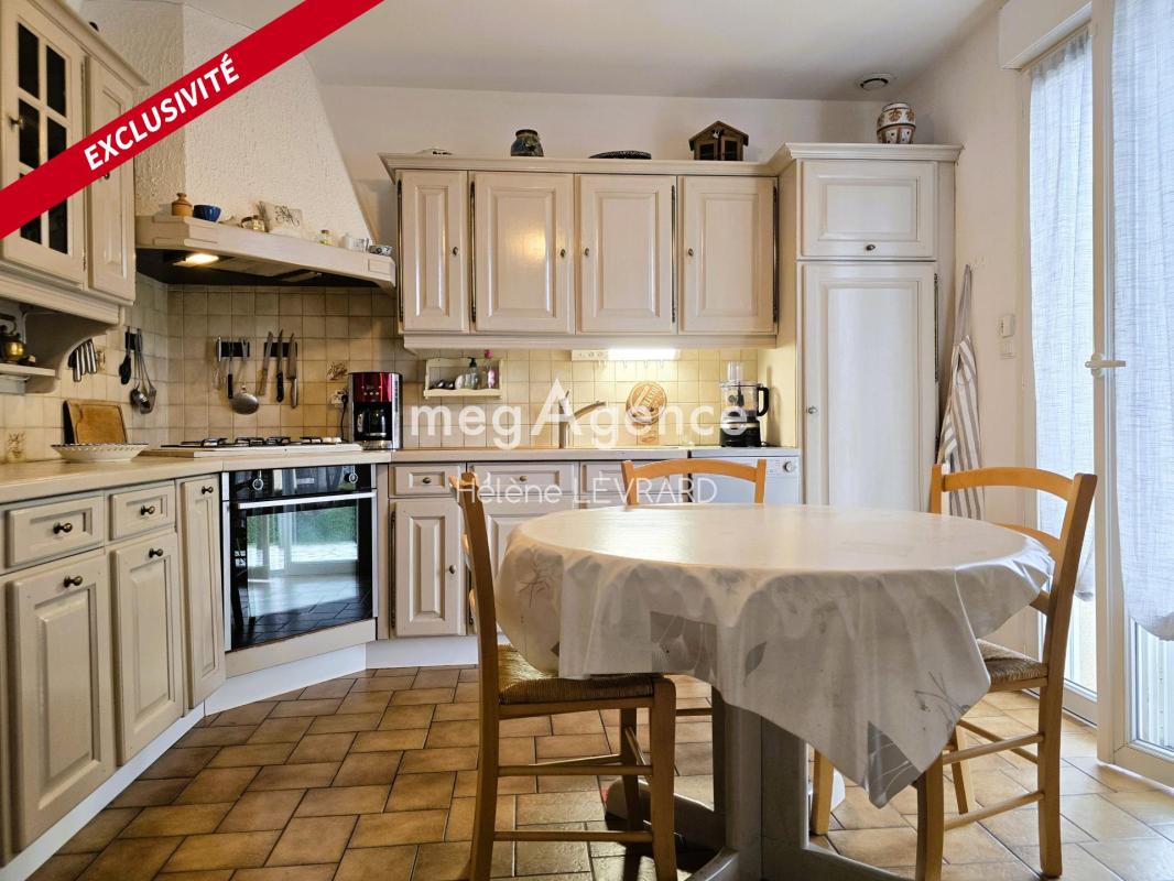EVRON, proche gare, maison de 3 chambres - Photo 2