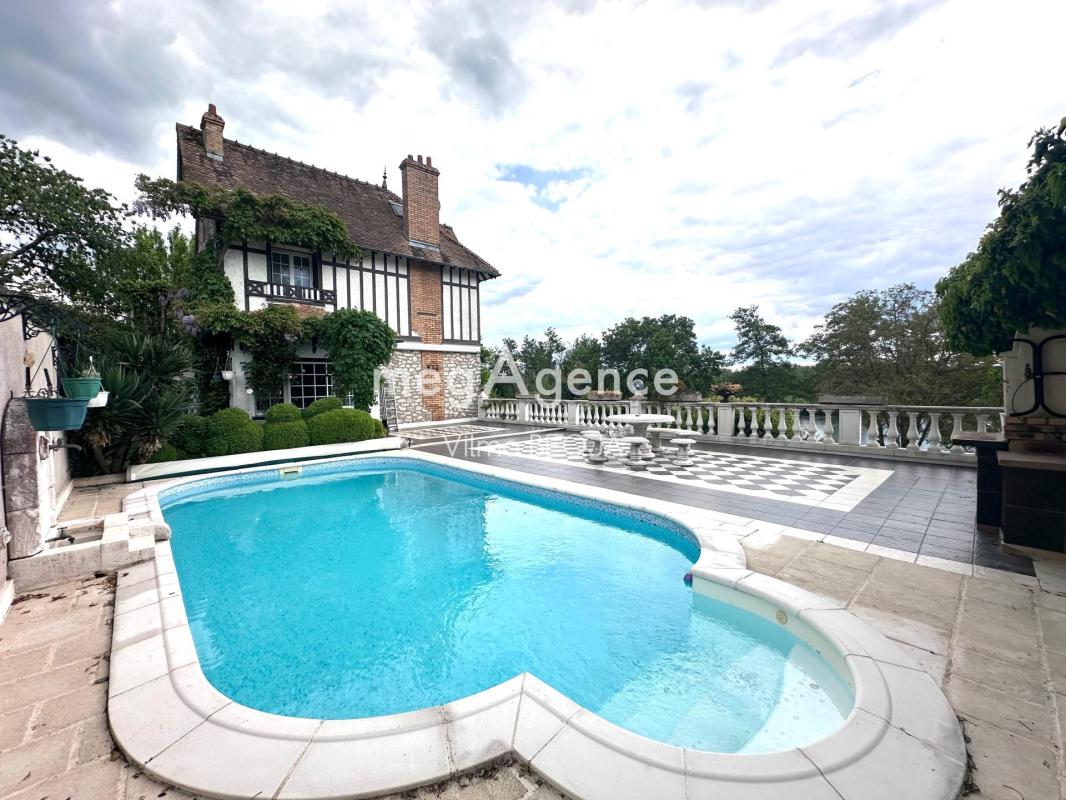CHARMANTE PROPRIETE AVEC PISCINE - Photo 2