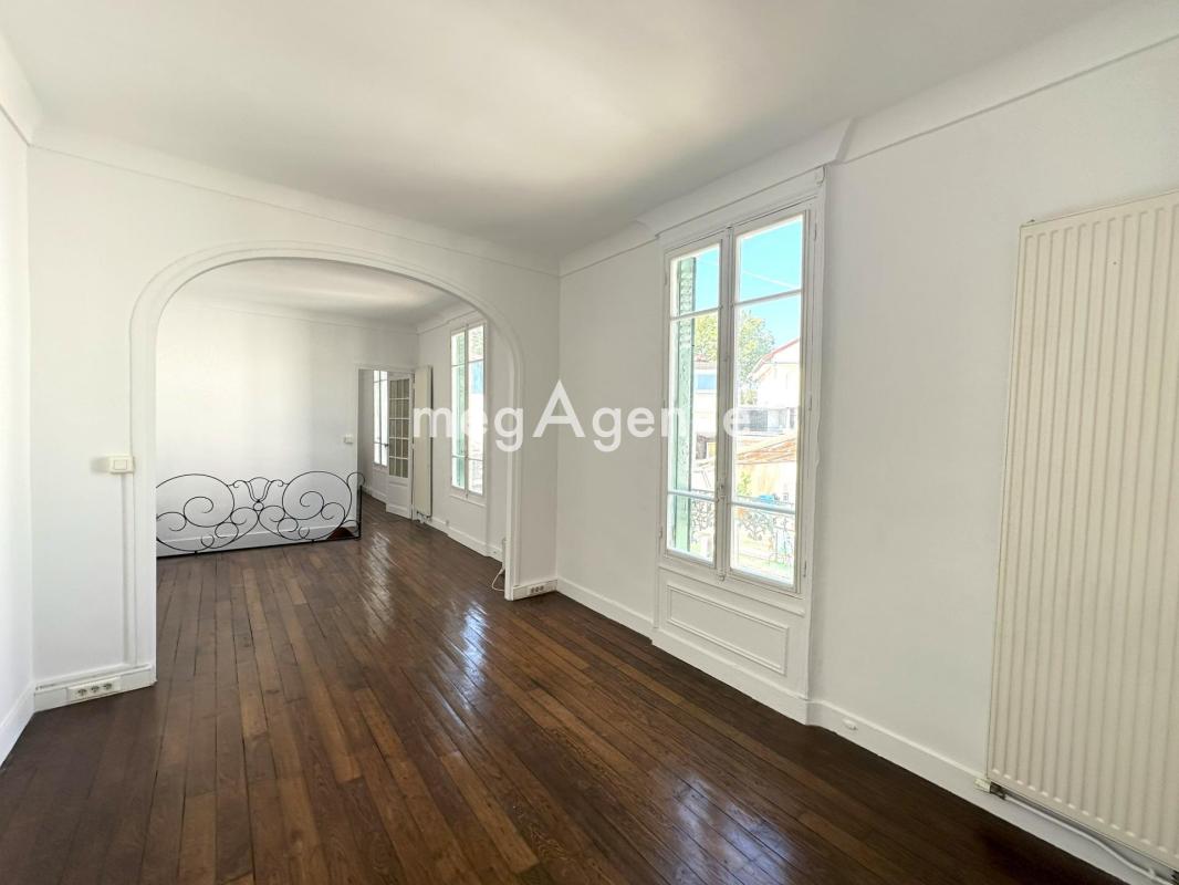 Bonneuil Village - Maison des années 20 avec garage - Photo 3