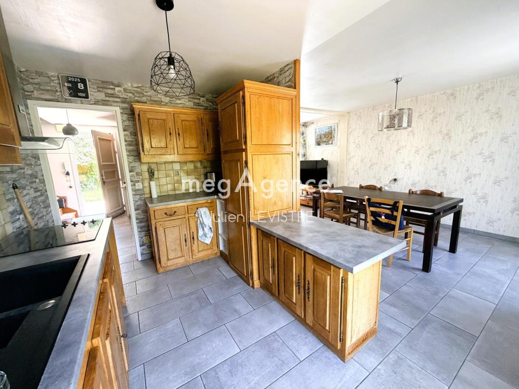 maison de 5 pièces de 106m² - Photo 4