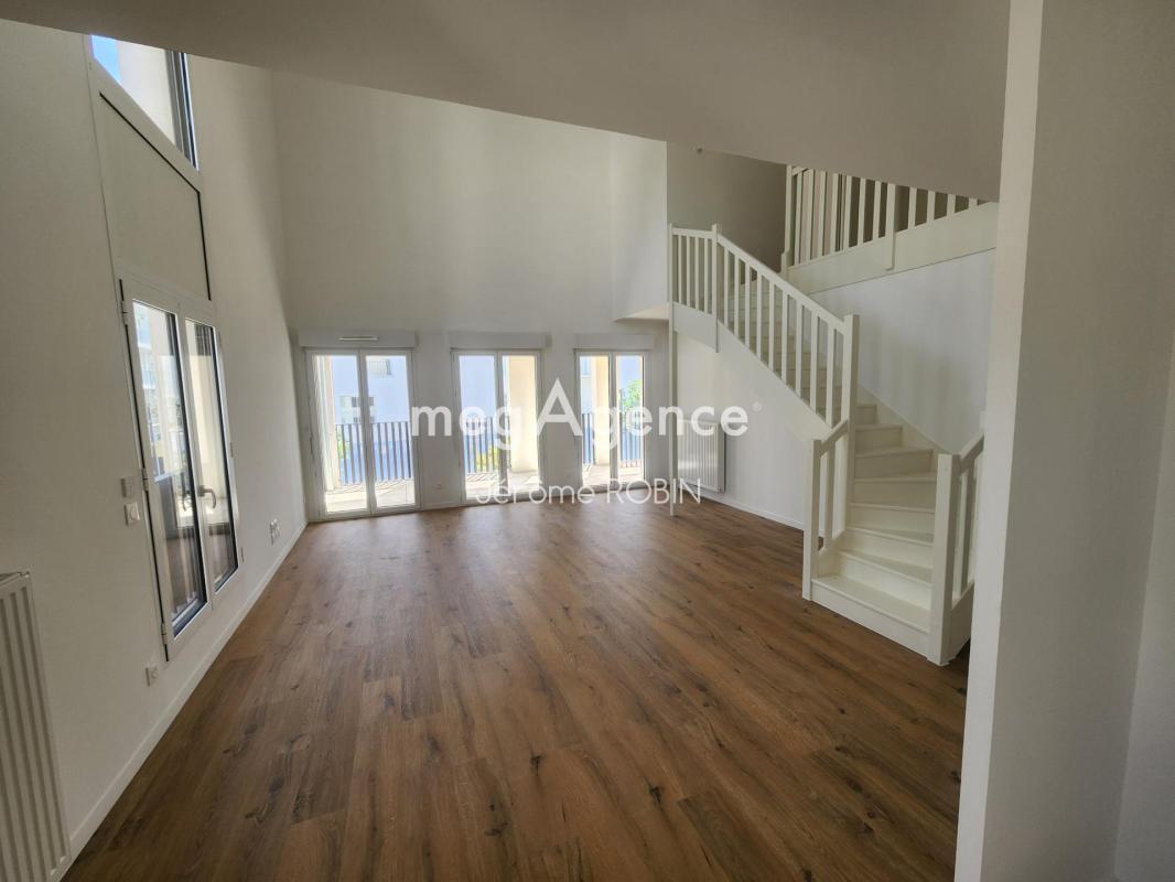 T4 Duplex Lumineux avec Terrasse et Parking à Floirac (33270) - Photo 2