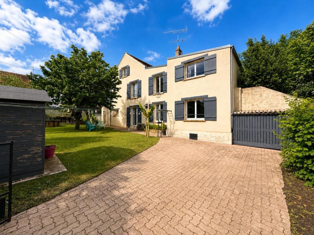 Maison à vendre, 7 pièces, 178 m², Chaumes En Brie