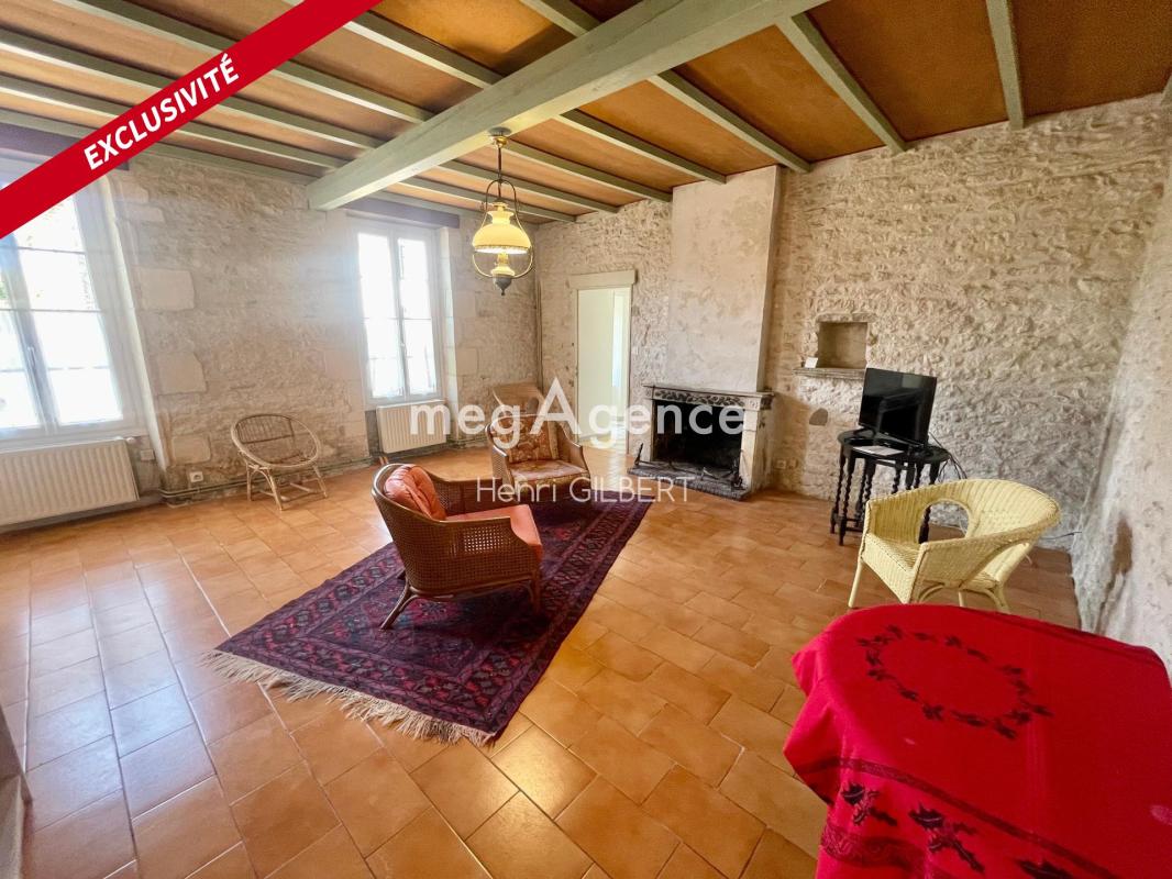 Maison construite en pierre entièrement restaurée - Photo 4