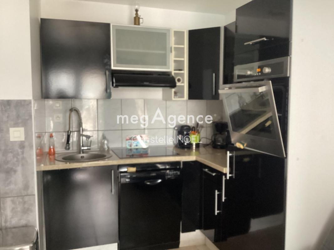 MaisonT2 ,idéal pour du locatif vendu meublé,centre de la faute sur mer - Photo 3