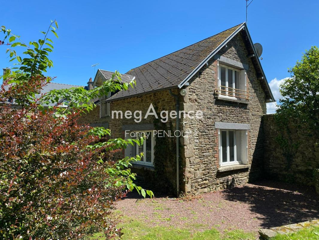 SAINT-JAMES CENTRE : Maison en pierre 2 chambres avec jardin clos et petit garage - Photo 2