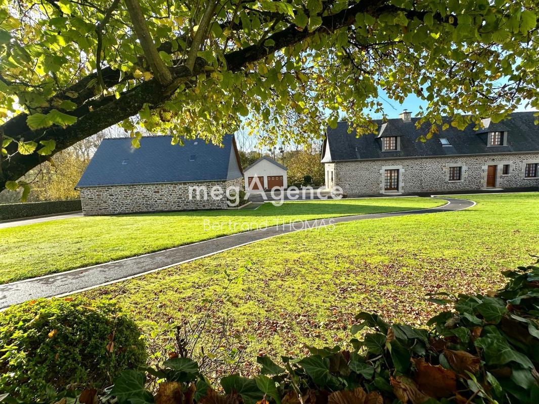 Longére avec dépendances sur 10149 m2 - Photo 2