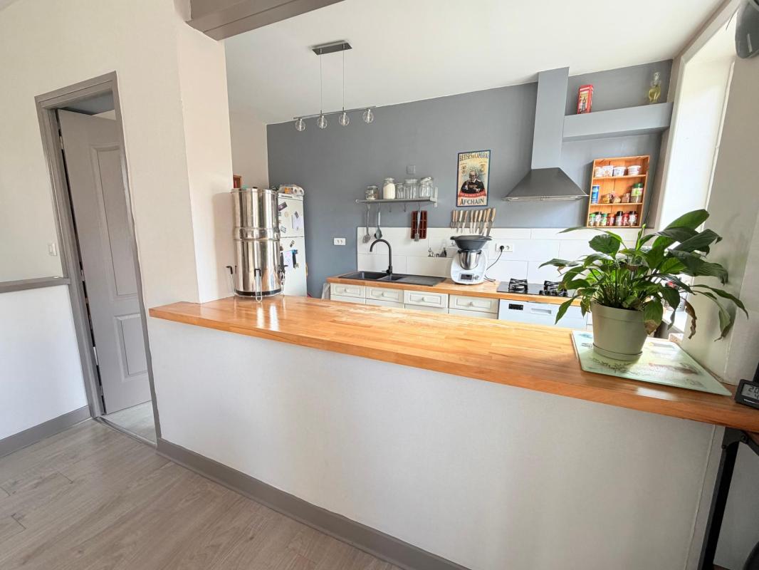 Duplex avec 3 chambres, dependance et garage - Photo 3