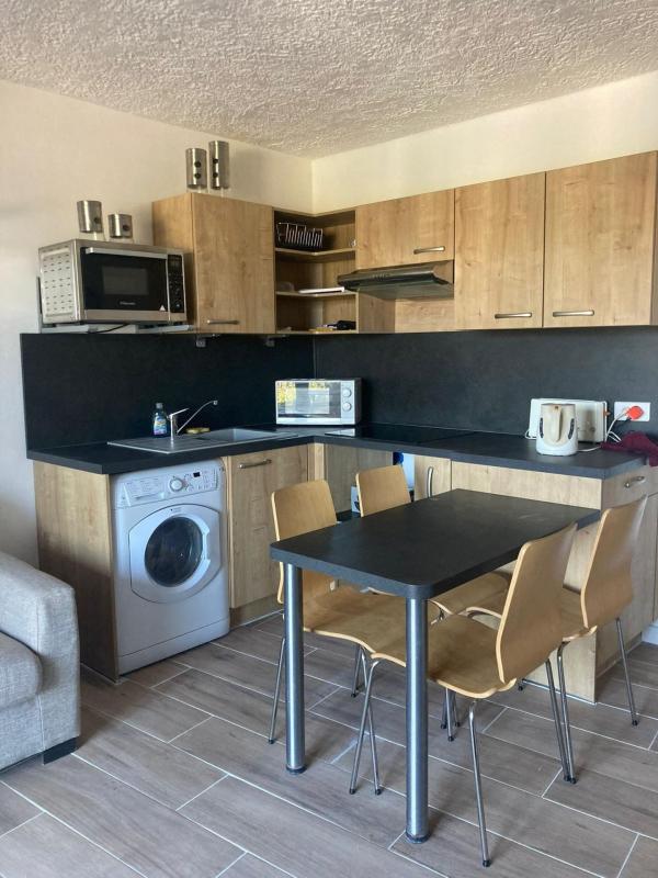 A VENDRE : T2 28m² - GRANDE TERRASSE - PISCINE - SAINTE MAXIME - 83120 - Photo 4