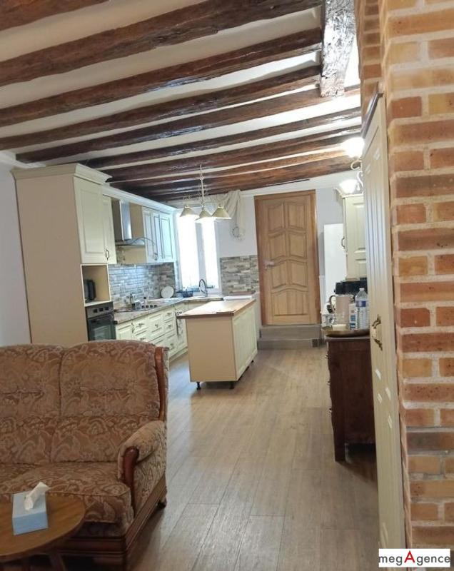 Opportunitée à  saisir, Idéal pour grande famille ou projet d'investissement, maison ancienne classée de 208 m2 habitable, sur terrain  en coteau  de plus de 3000m2 - Photo 4
