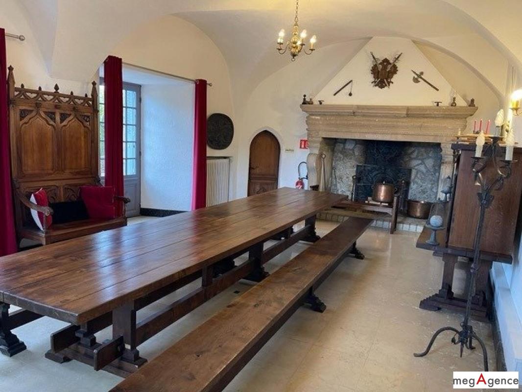 Château avec parc, piscine et salle de réception - Photo 4