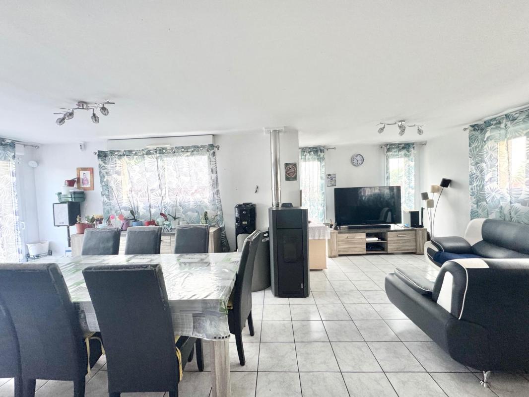 Maison à vendre, 5 pièces, 101 m², Ernee