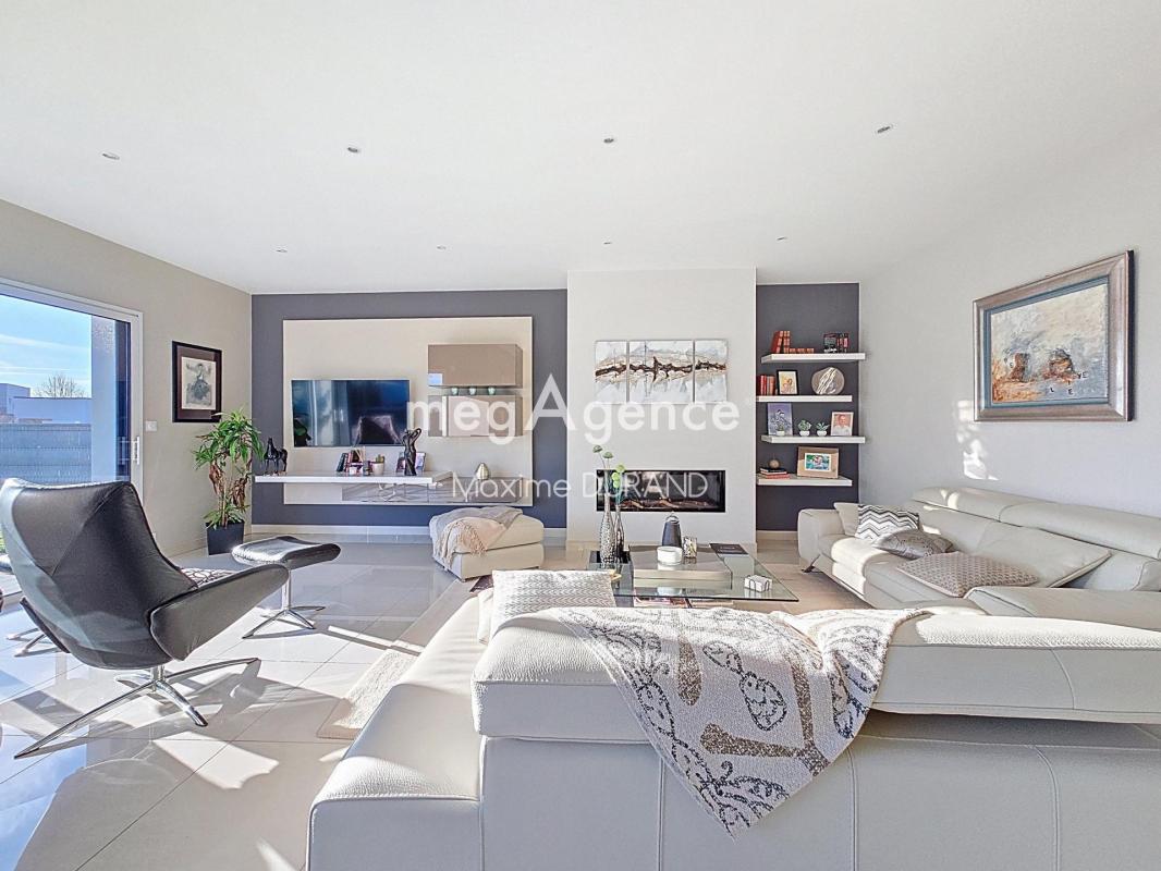 CONTEMPORAINE AU CALME - 4 chambres - Photo 2