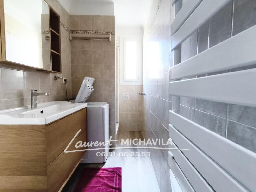 T2 meublé rénové à neuf — 44 m² — Résidence sécurisée avec parking et cave – Béziers centre - Photo 4