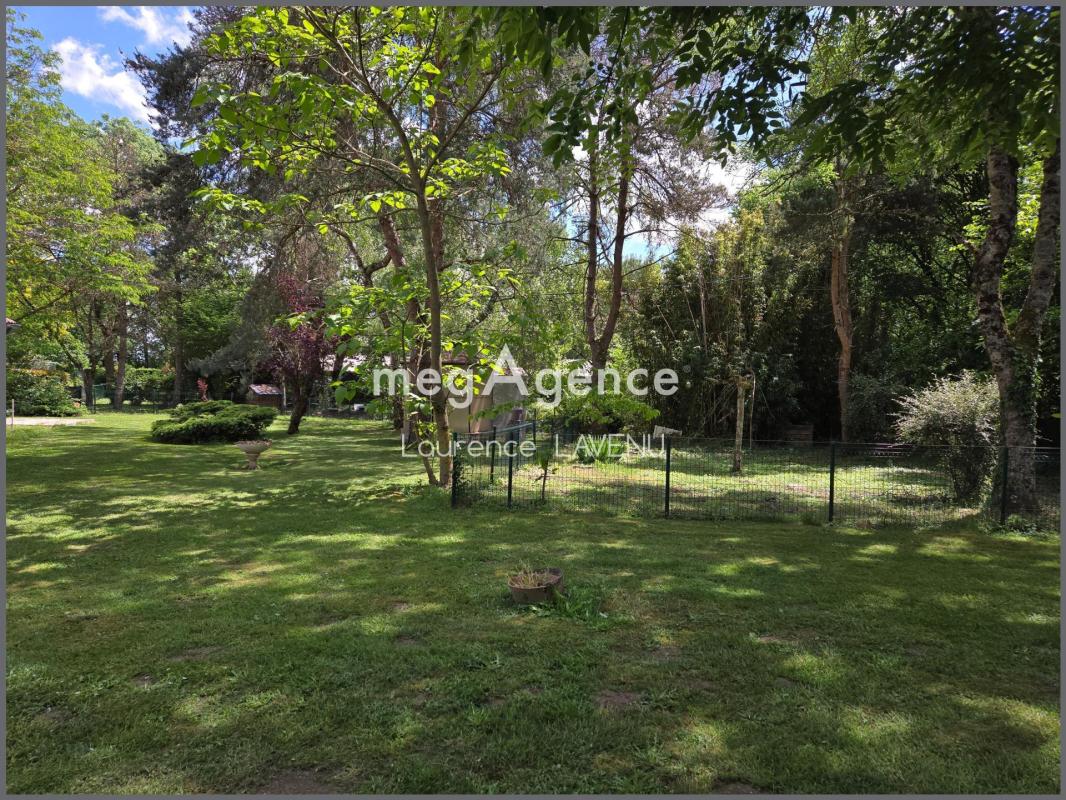 Maison avec le nécessaire en plain-pied avec plus de 2 hectares attenants - Photo 3