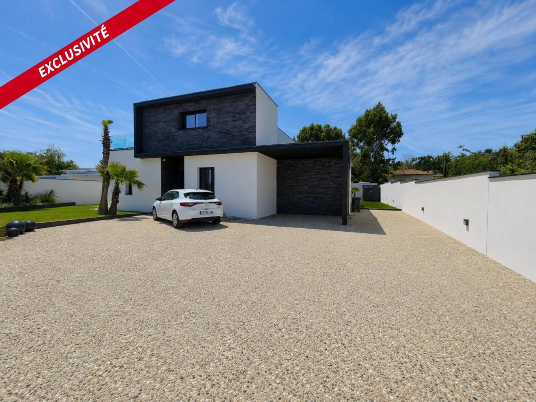 Superbe villa d’architecte de 235 m² avec piscine - Photo 4