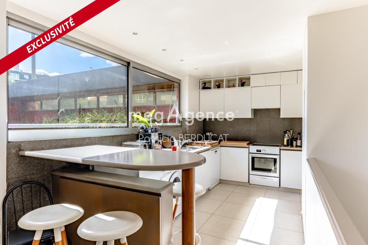 PROPRIÉTÉ 250M² PARC DU PERREUX AVEC VUE SUR MAGNIFIQUE JARDIN 1400M² - Photo 5