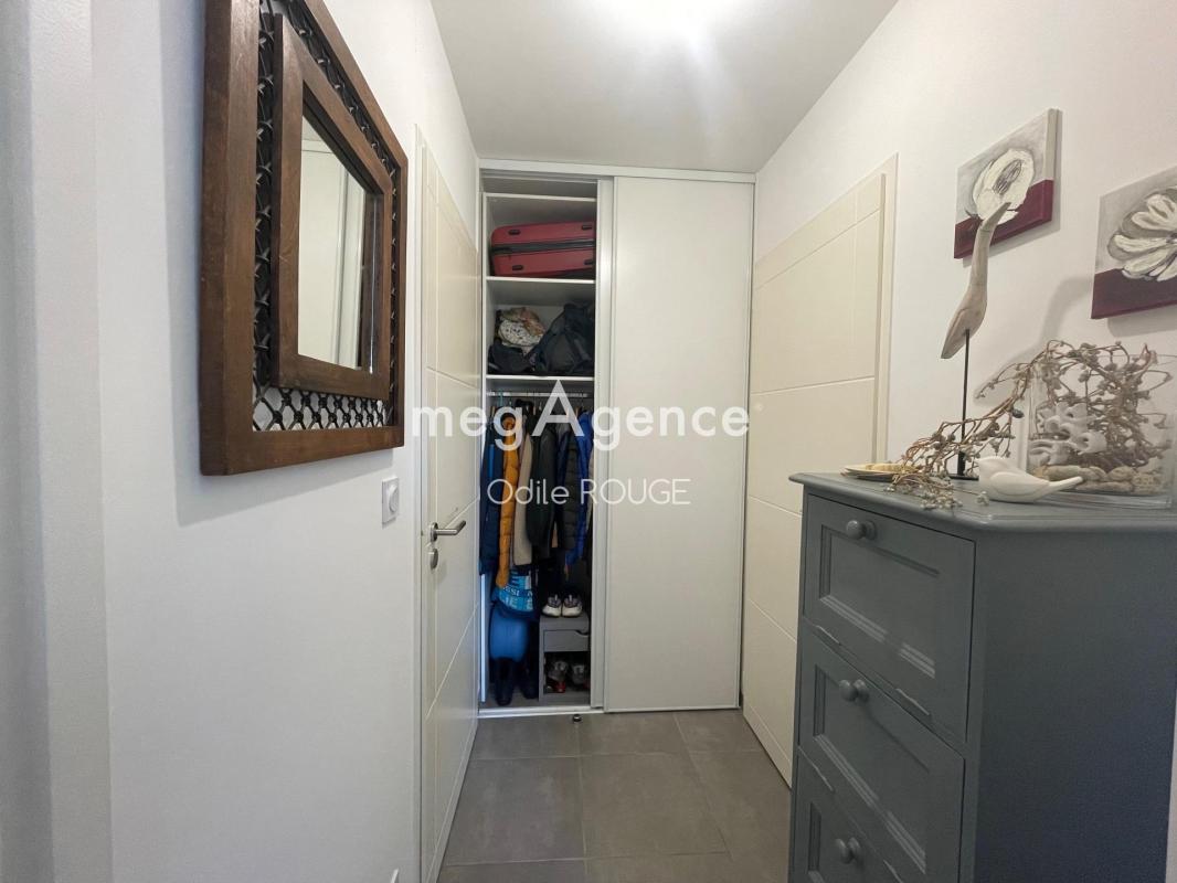 Appartement T2 avec terrasse et place de parking - Photo 5