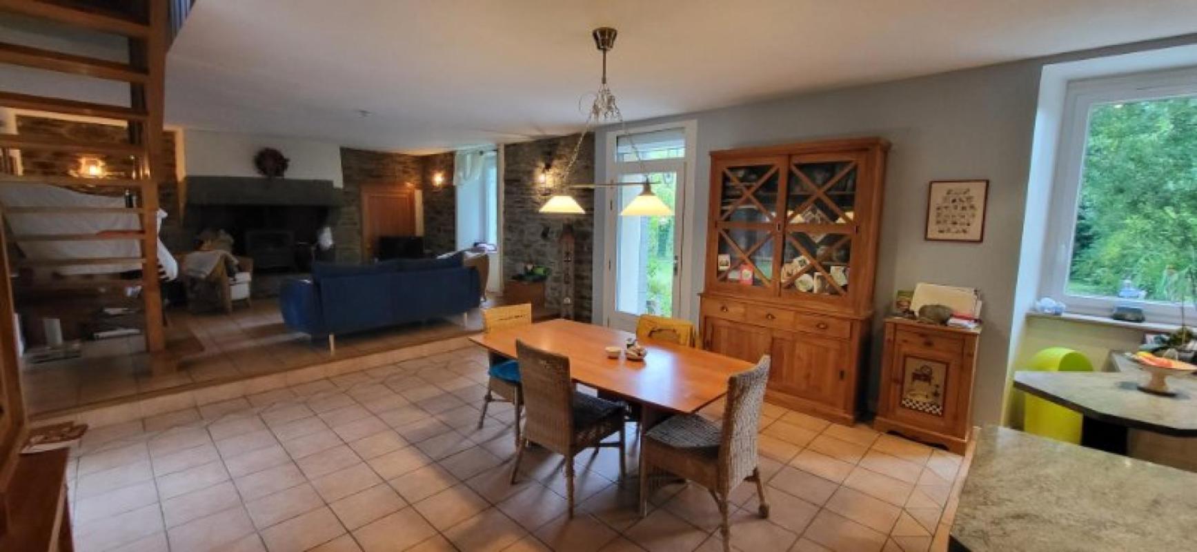 Maison 5 chambres + 3 locations type T2 - Photo 5