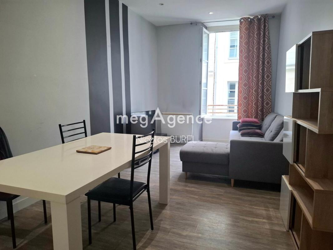Appartement à vendre, 3 pièces, 44 m², Laval