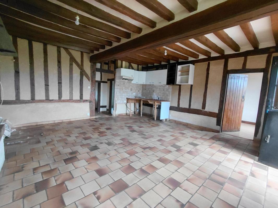Maison en campagne à rénover, 125m² au sol, étang - Photo 3