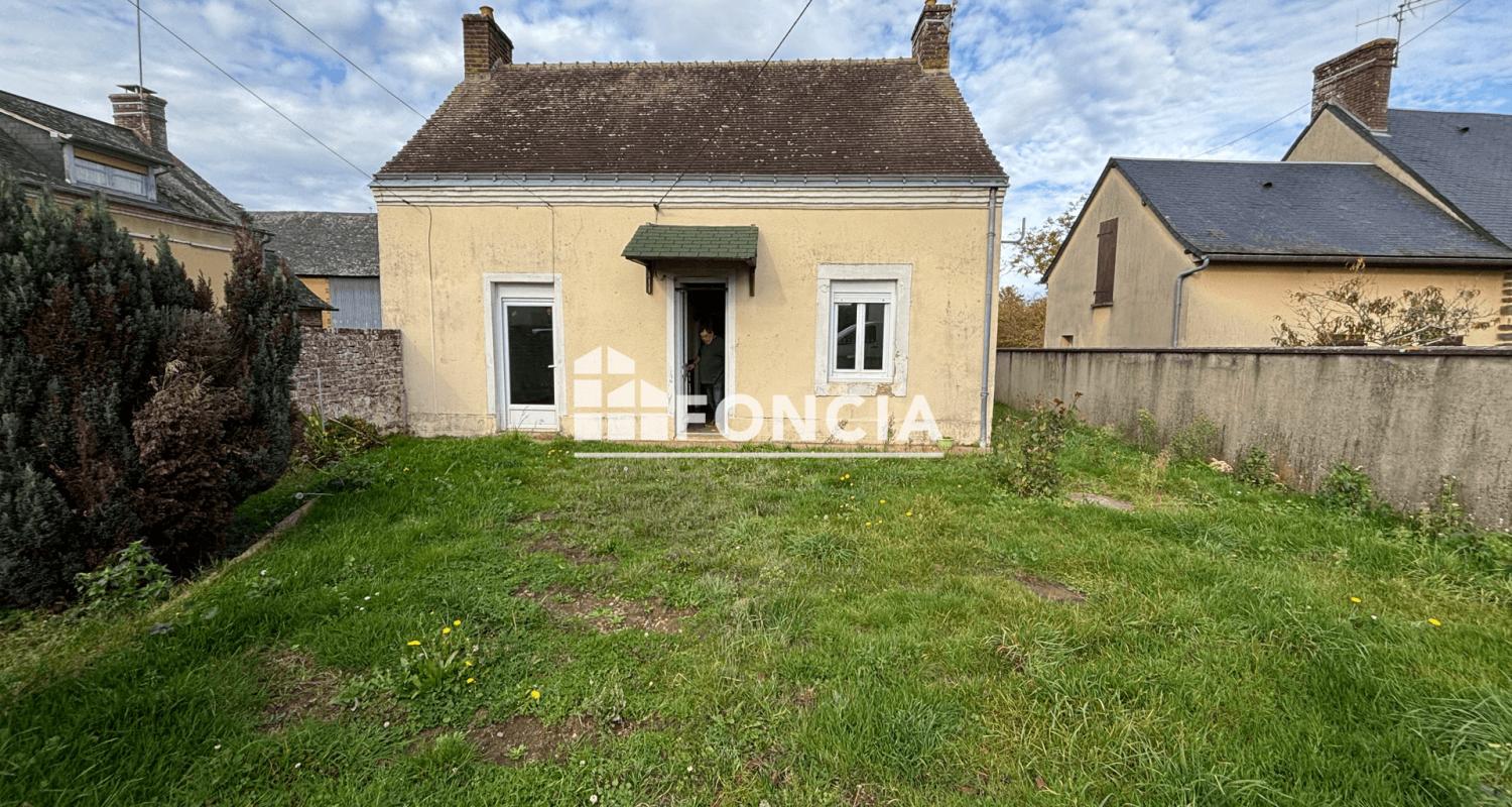 TERRAIN CONSTRUCTIBLE avec maison + grange. Au coeur de La Milesse