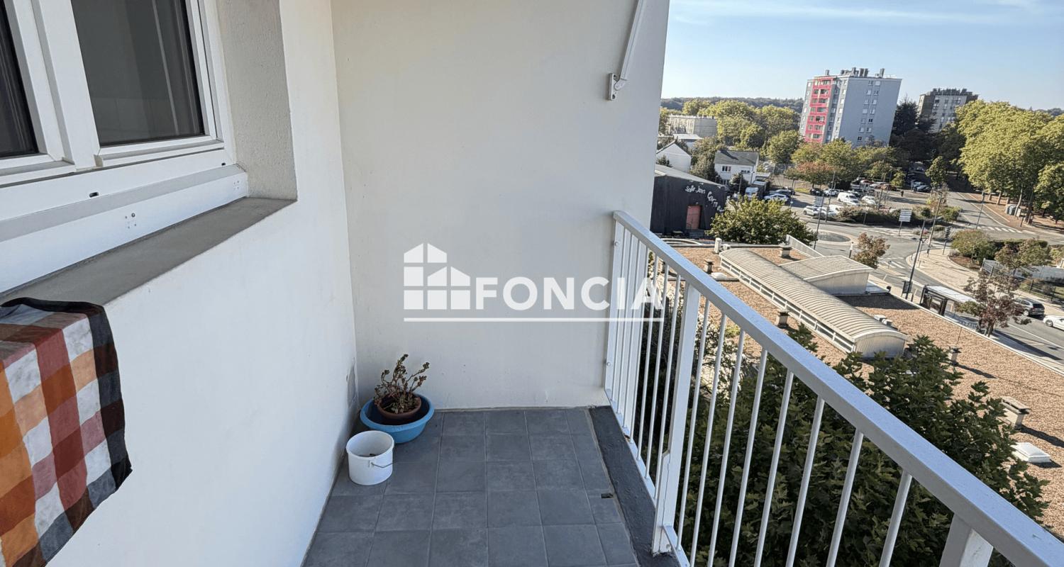 CENTRE-VILLE APPARTEMENT BALCON, STATIONNEMENT