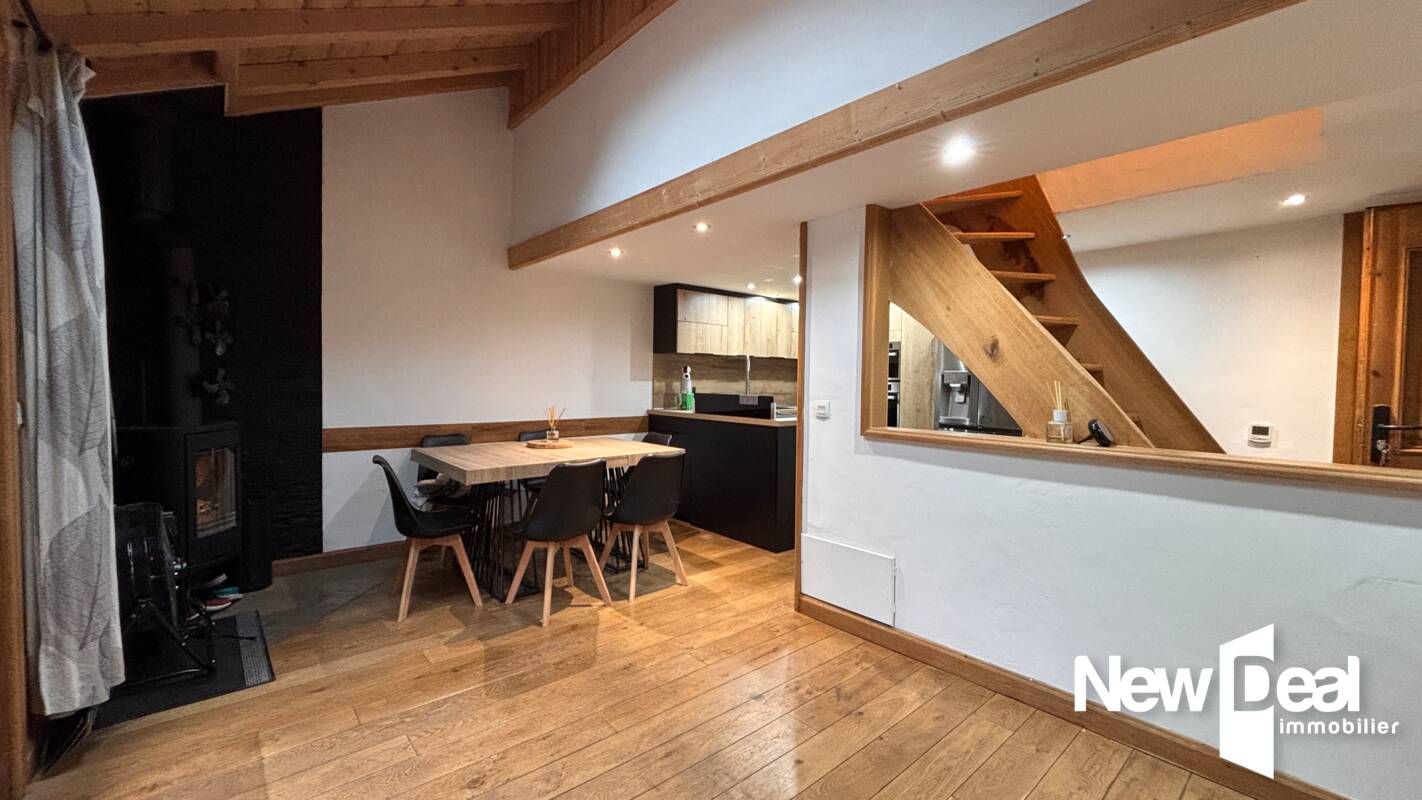 APPARTEMENT 5 Pièces - 4 CHAMBRES  - CHAMONIX MONT-BLANC - 108.77 m² environ surface TOTALE - Terrasse - GARAGE Fermé - Cave - Photo 2