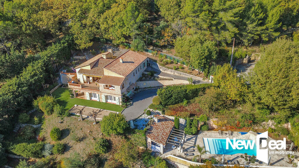 FAYENCE - Très belle propriété d'environ 225 m² avec vue exceptionnelle - Photo 2