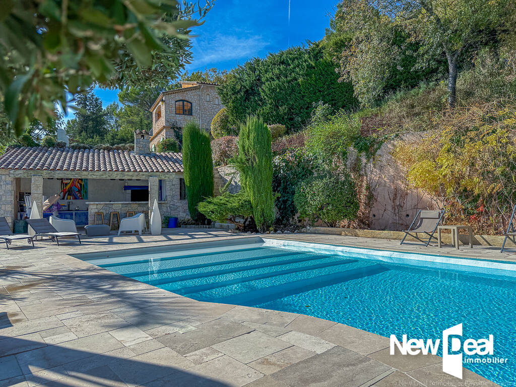 FAYENCE - Très belle propriété d'environ 225 m² avec vue exceptionnelle - Photo 4