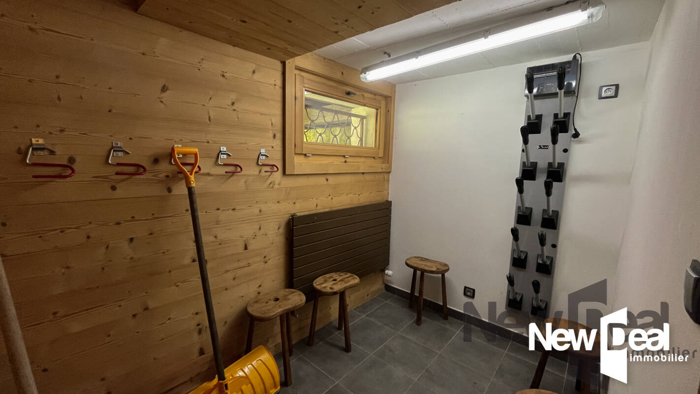 CHAMONIX MONT BLANC LE LAVANCHER CHALET Rénové 6 PIECES 4 CHAMBRES - Photo 5