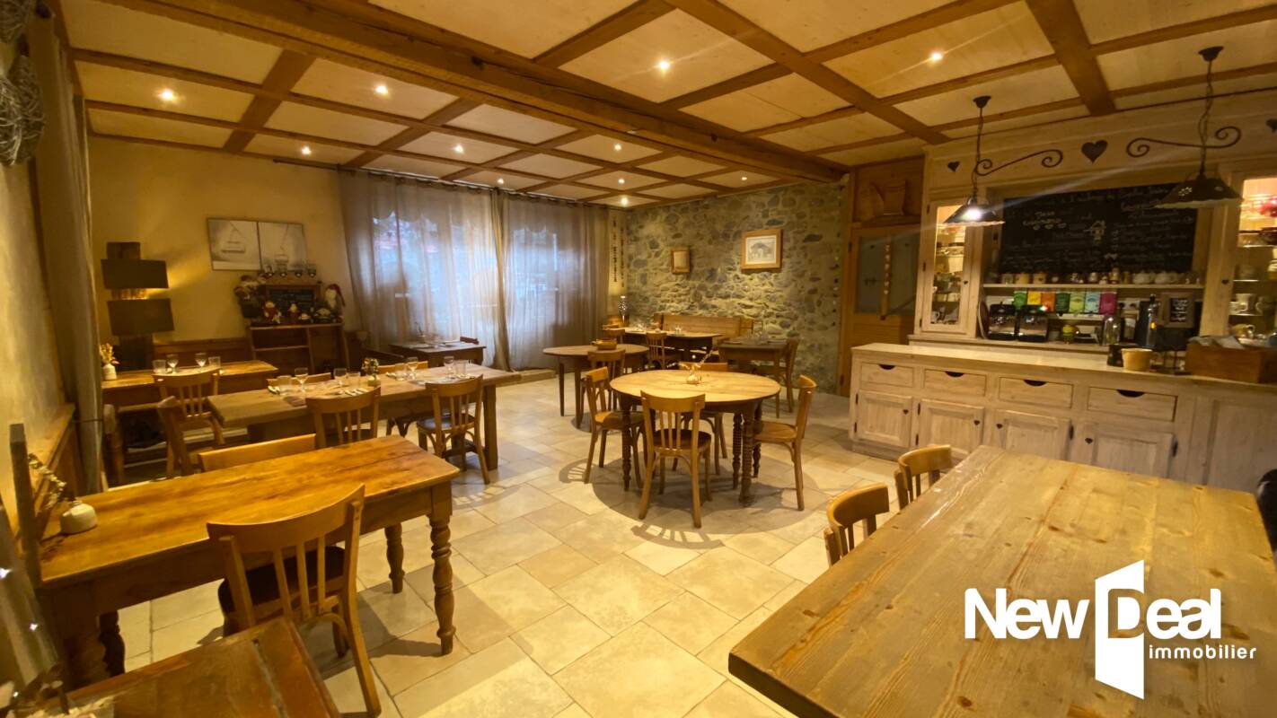 ENTREMONT - MAISON DE PAYS -12 Pièces - 8 Chambres  en GÎTE - AUBERGE - CHAMBRES D'HÔTES - 532 m² surface habitable loi carrez - 723 m² surface Habitable Totale - Photo 5