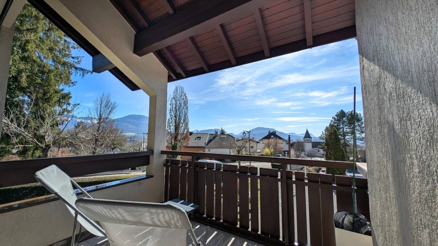 Appartement T4 au calme avec vue dégagée - Photo 2