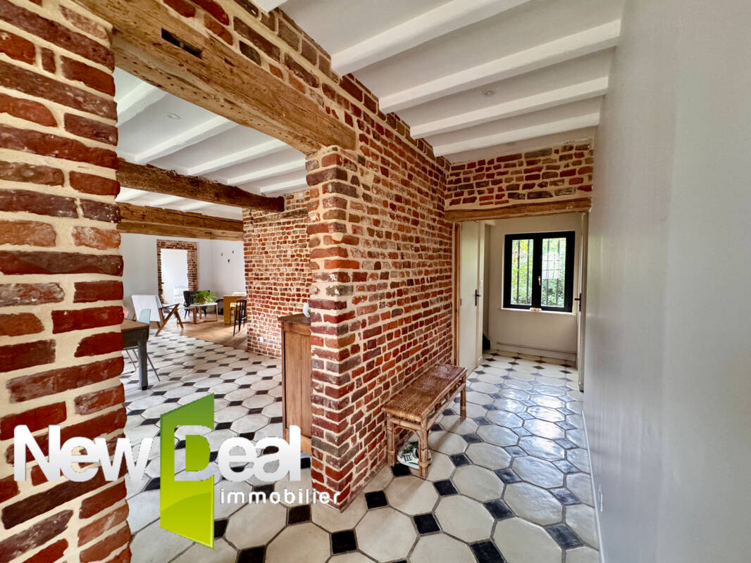 FERME AU CARRE / 3 CHAMBRES + UN BUREAU / 240M2 DE DEPENDANCES/ - Photo 4
