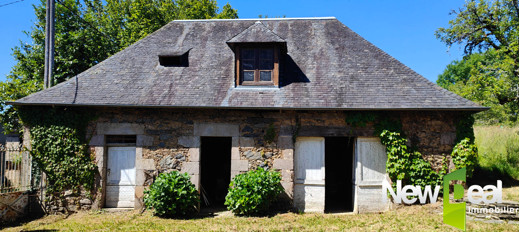 EXCEPTIONNELLE Propriété Historique  - 230 m² + Dépendances - 8,5 ha - Photo 5