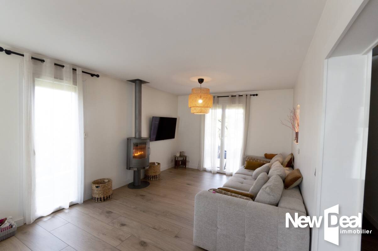 Maison sur la commune de Cranves Sales - Photo 2