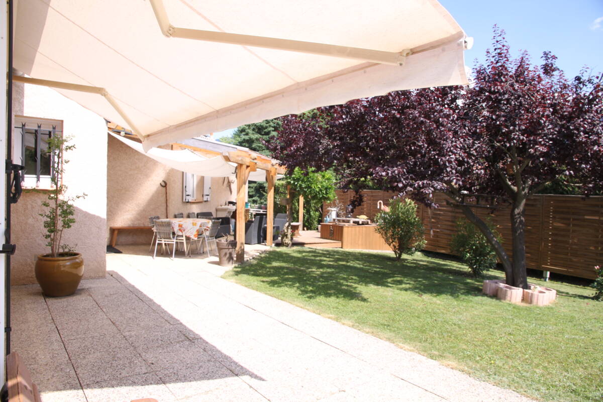 Jolie villa 3 chambres  avec piscine à LA SAULCE 05110 - Photo 4