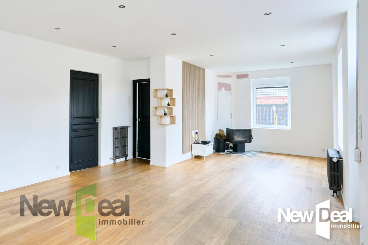 PLAIN PIED 110 m2 avec  étage de 80 m2 à aménager Lecelles - Photo 2