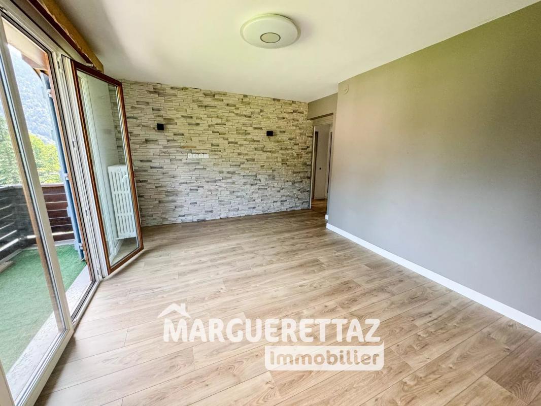 Beau T4 rénové à SAINT-JEOIRE - Photo 3