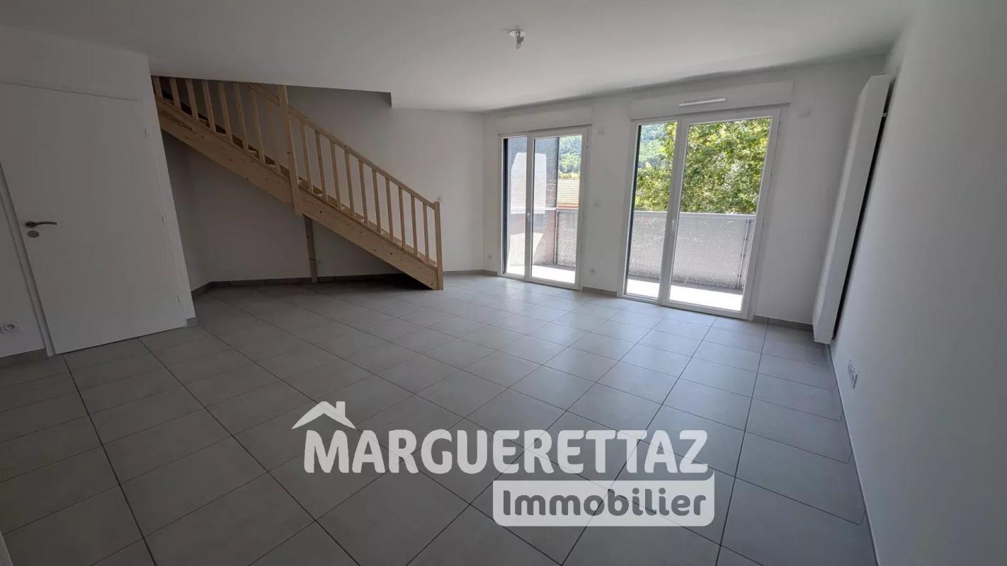 Appartement à vendre, 3 pièces, 68 m², Saint Pierre En Faucigny