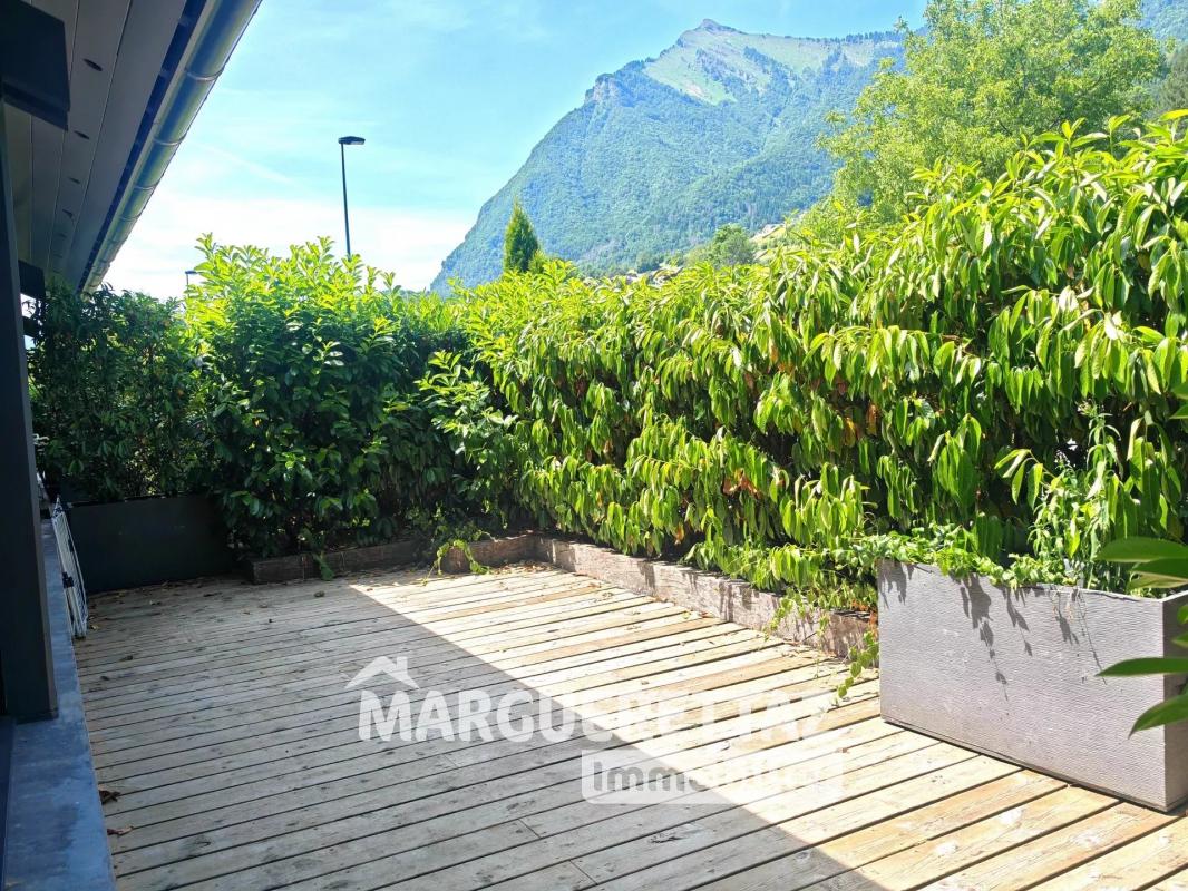 T2 avec belle terrasse à Taninges - Photo 2