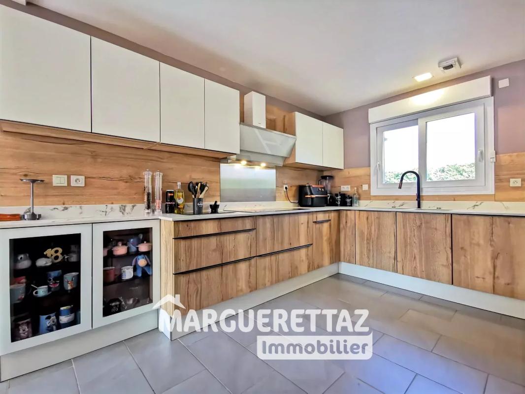 Propriété 10 pièces - 352,81 m² habitables - avec piscine et jacuzzi - Photo 5