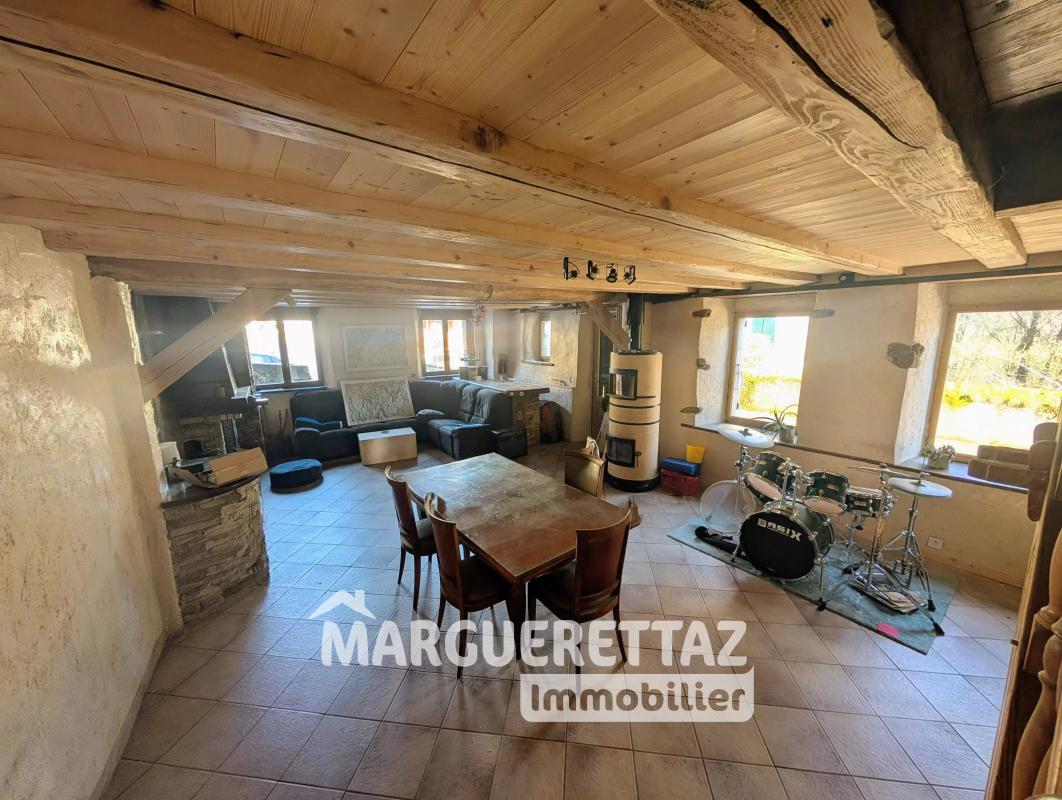 Maison mitoyenne 170m² - ST JEOIRE - Photo 2
