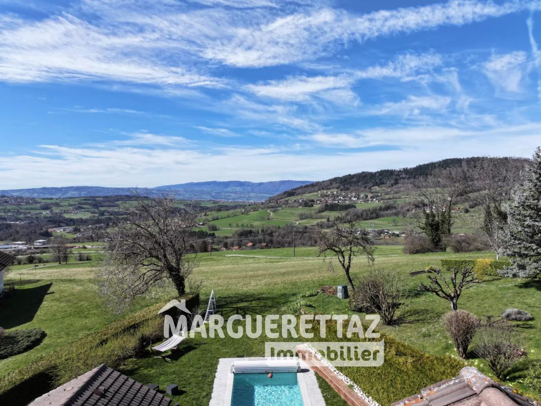 CHALET 240 M² AVEC PISCINE + 2 STUDIOS - Photo 3